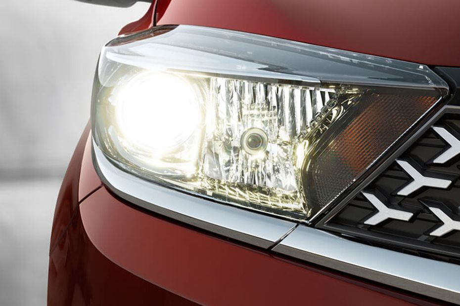 Tata Tigor Headlamp